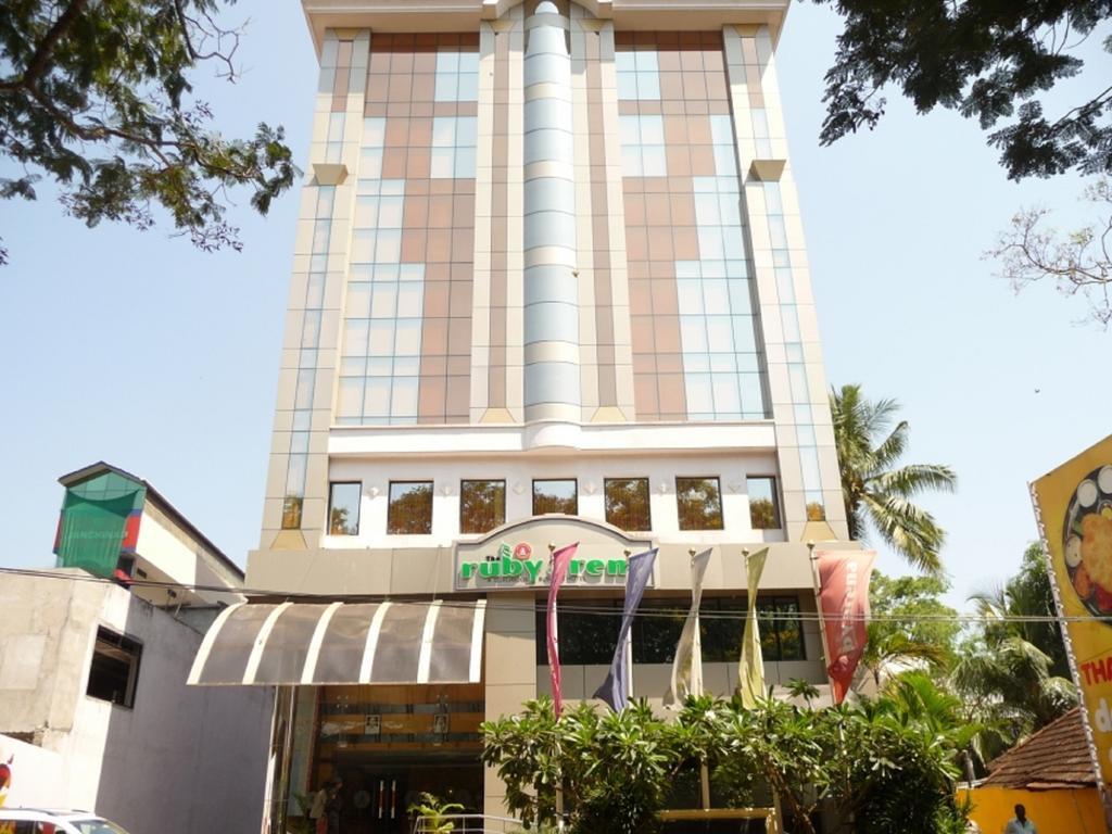 The Ruby Arena Hotel Thiruvananthapuram Exterior photo